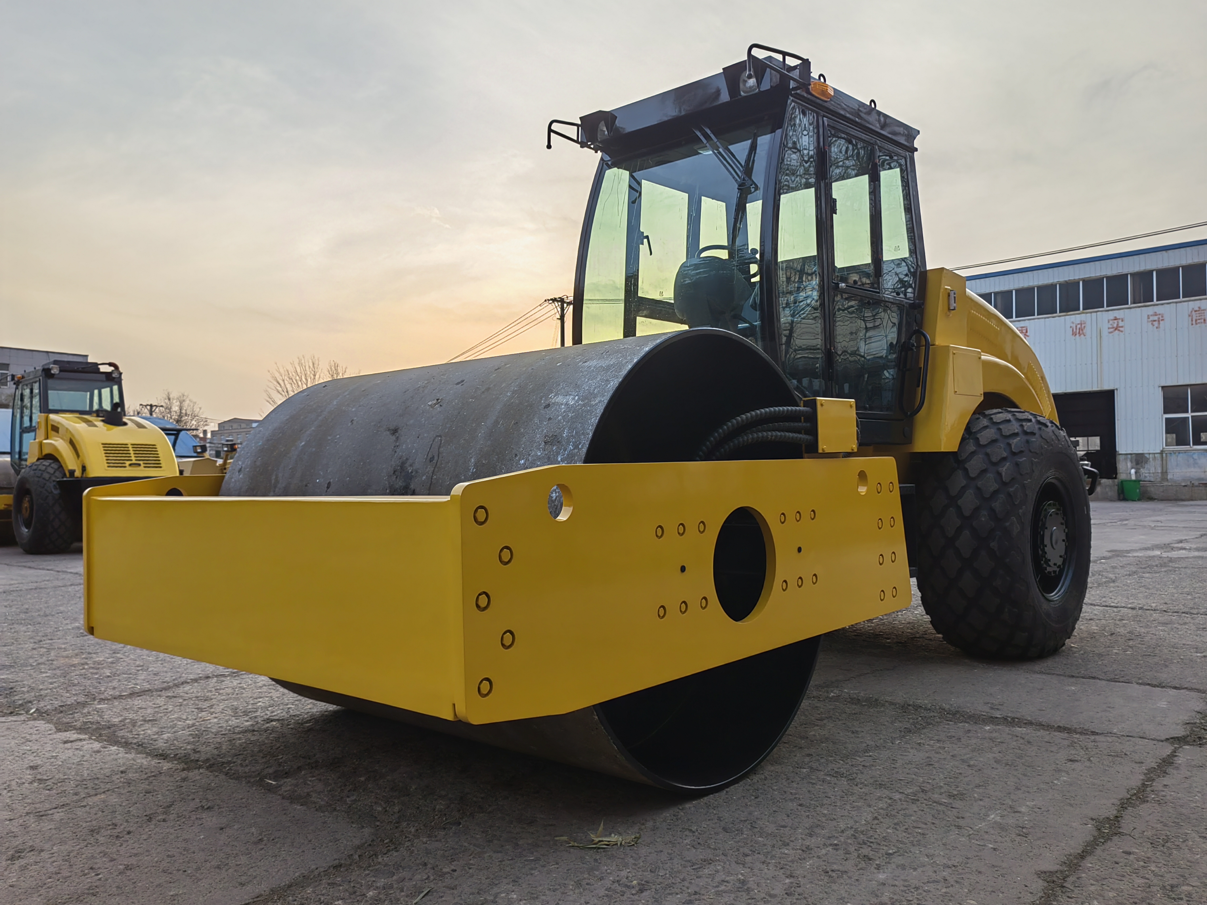 LT216B road roller