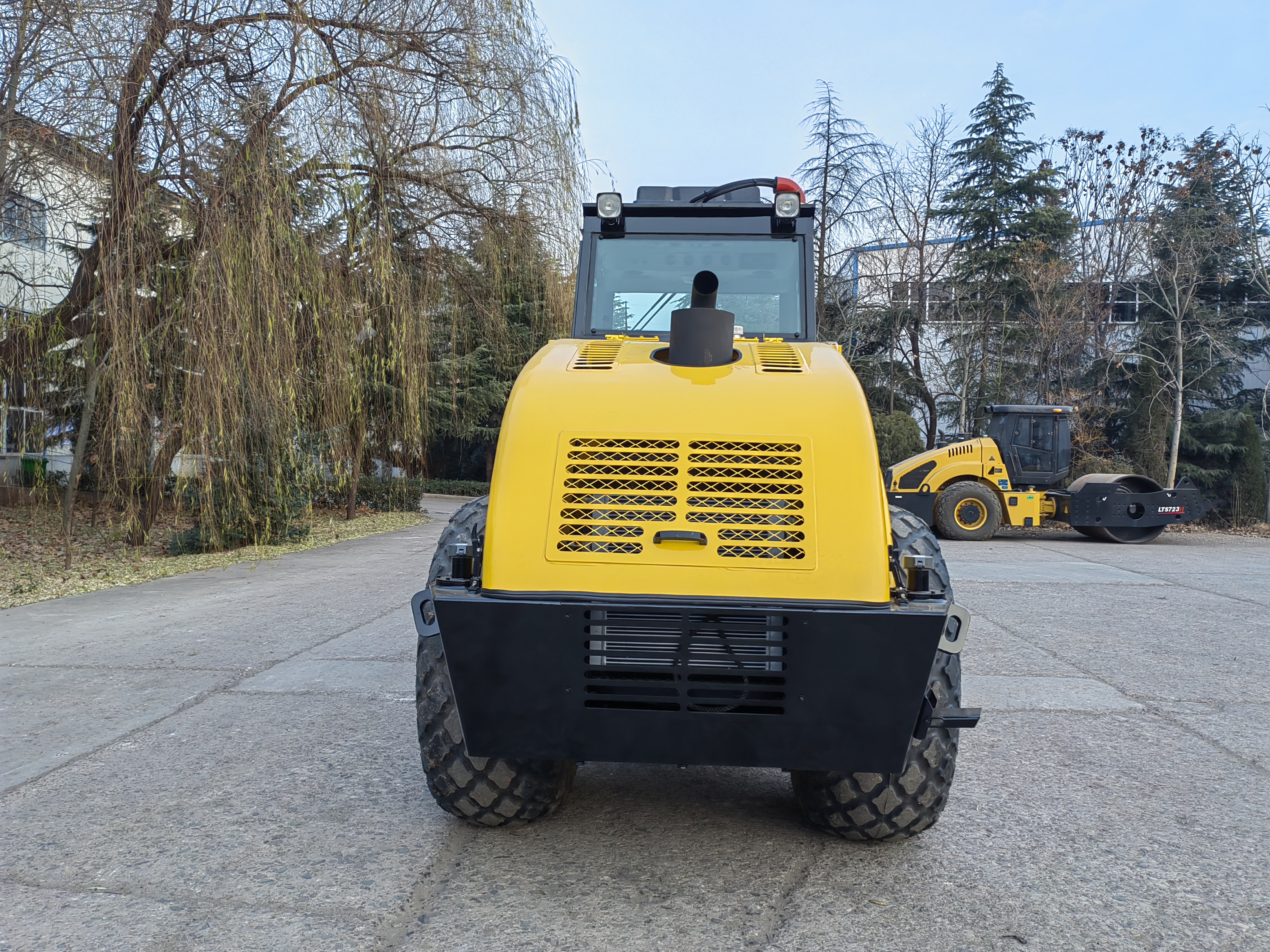 LT216B road roller