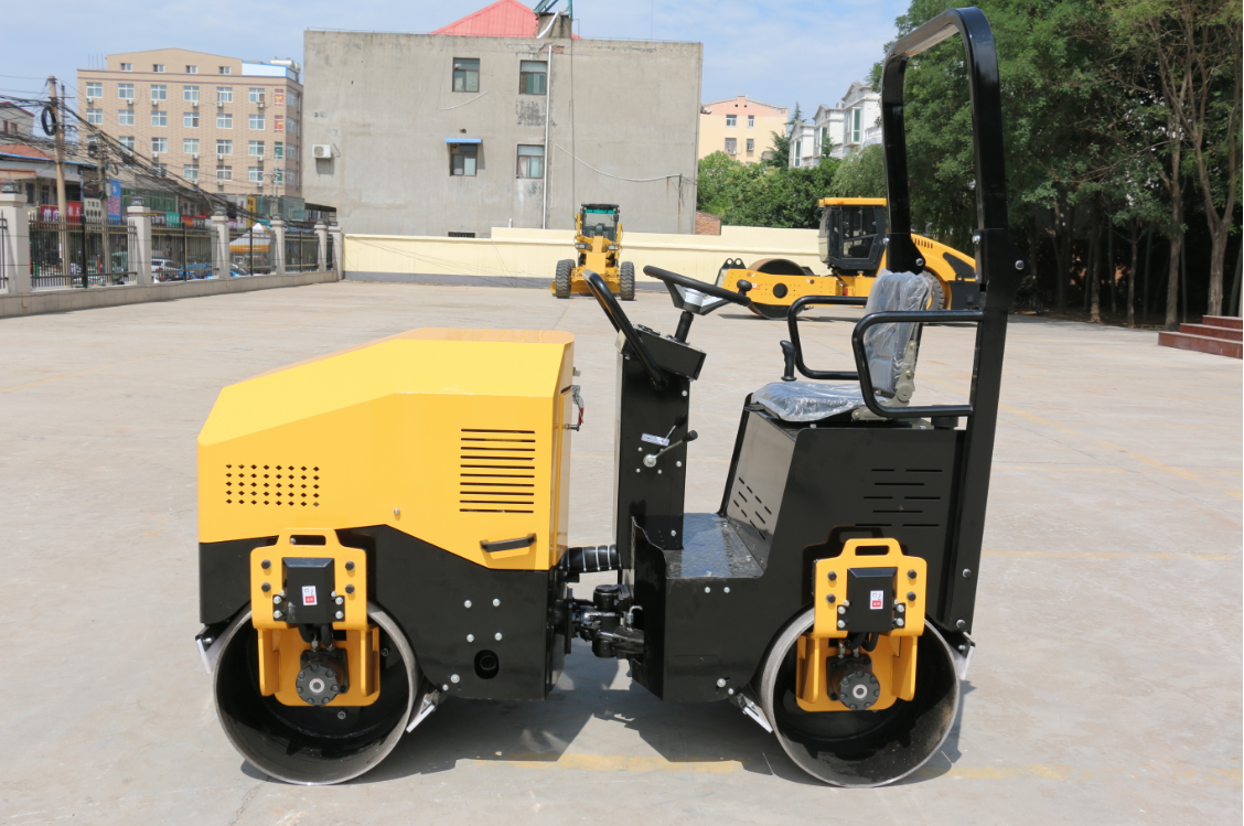 LTC302 Road Roller 2Ton Double Drum Road Roller Machinery for Road Construction