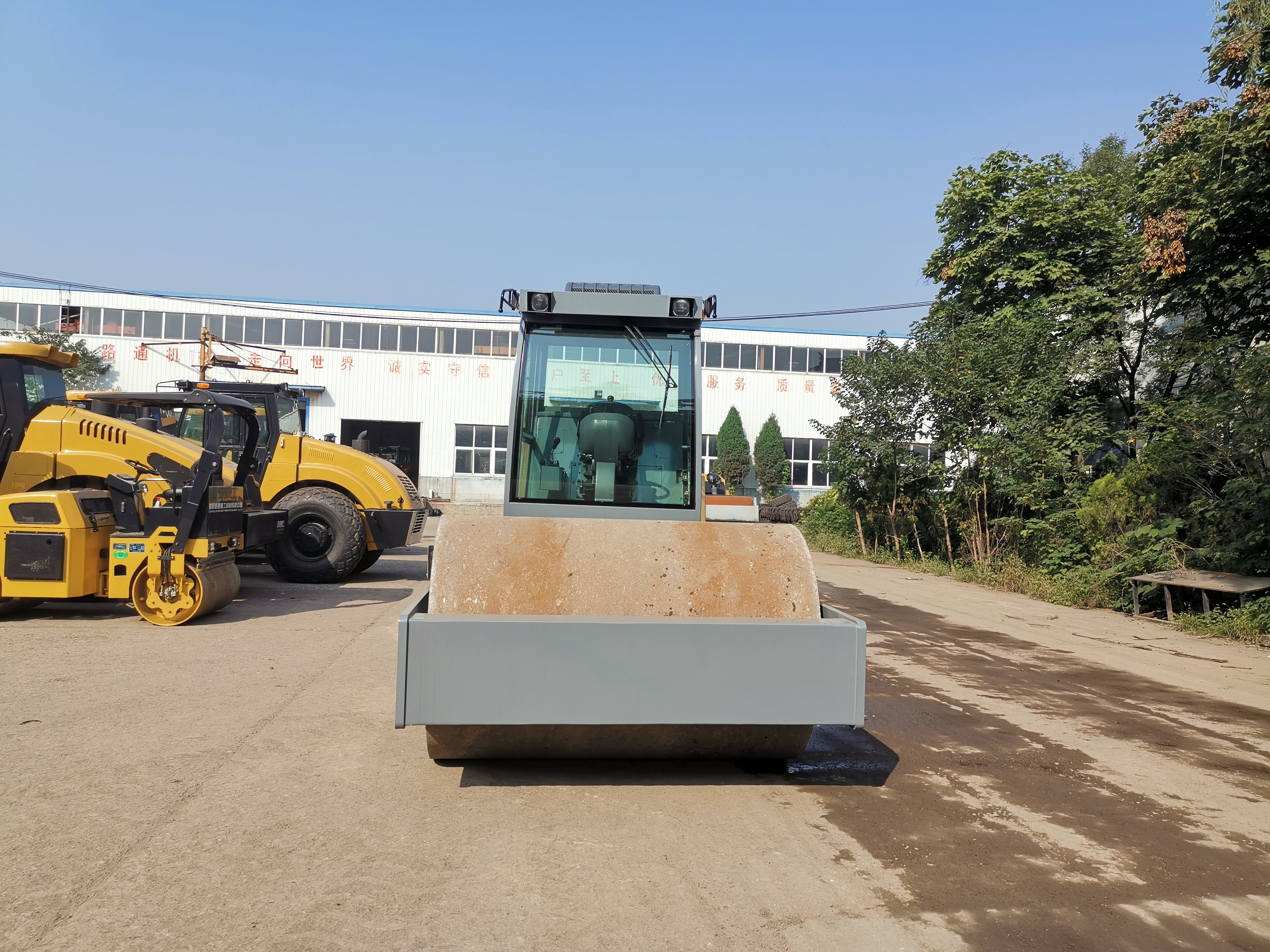 LTD212H road roller Lutong 12 Ton Hydraulic Single Drum Vibratory Road Roller