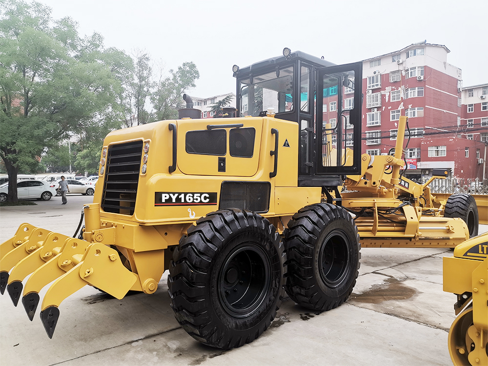 PY165C motor graders