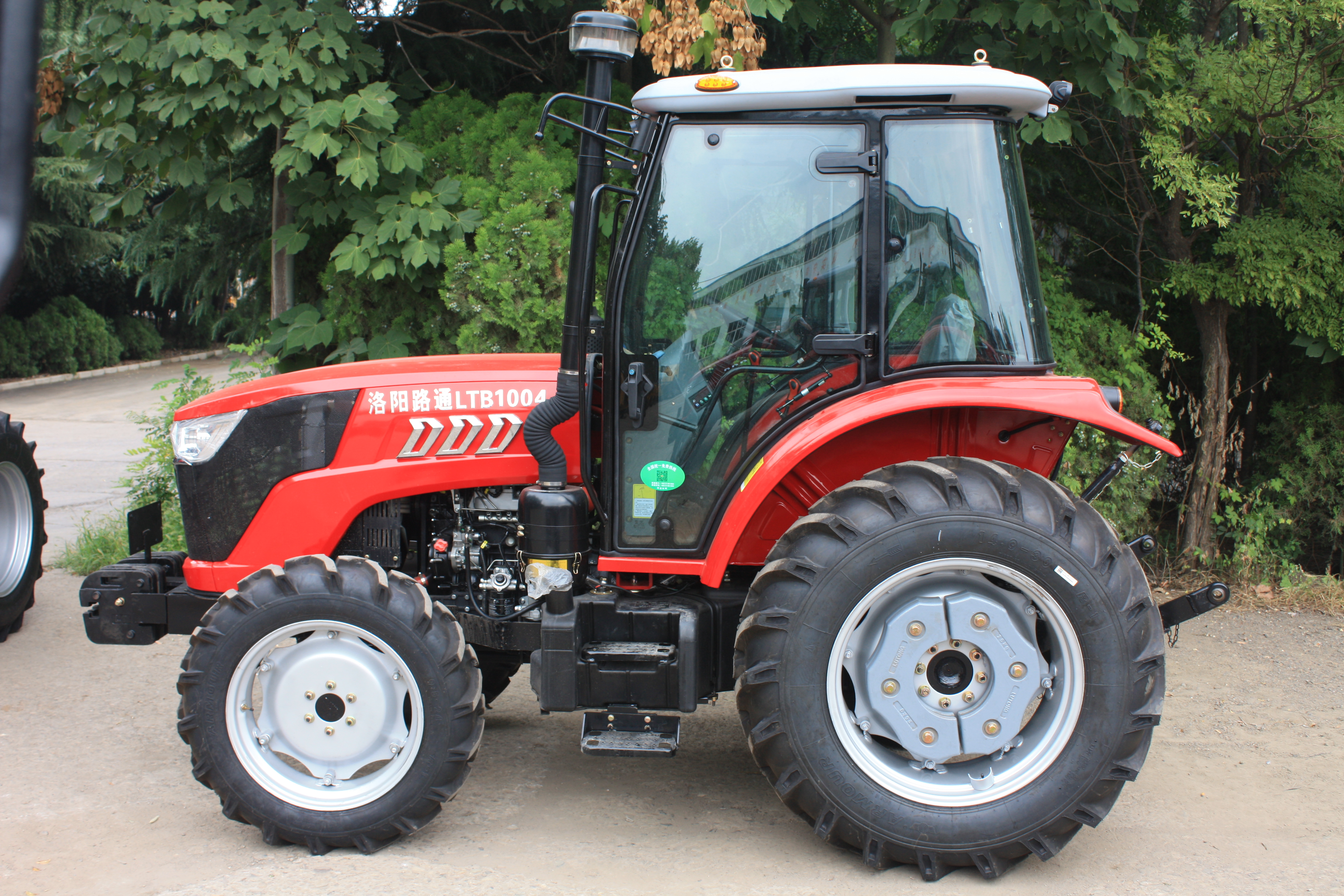 120HP 4WD Wheel Tractor