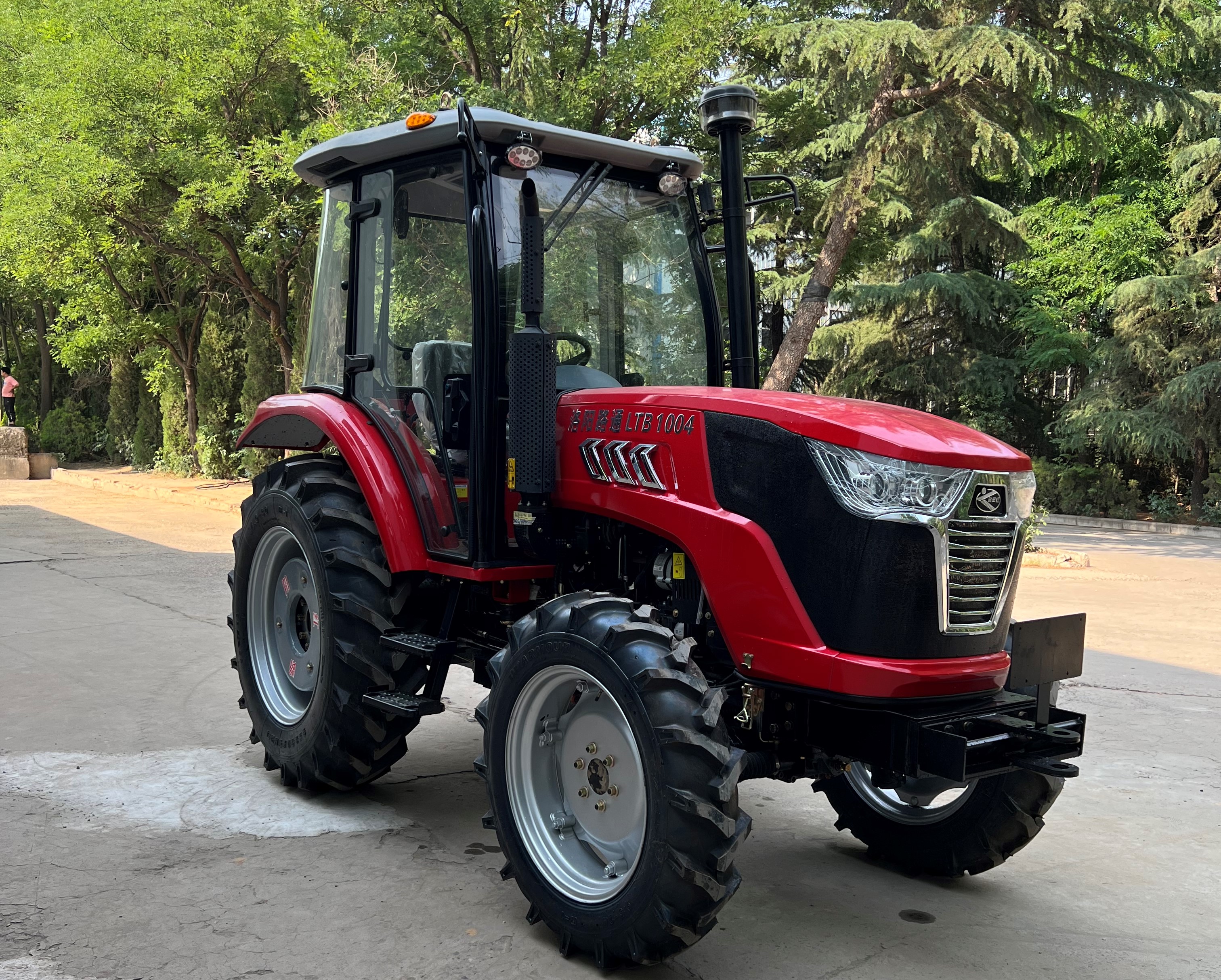 120HP 4WD Wheel Tractor